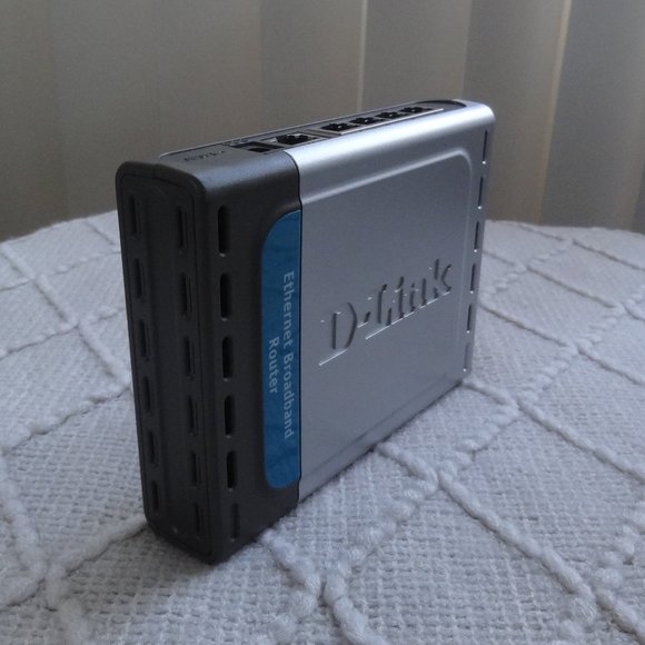D-Link ROUTER ~ DI-604 ~ Like NEW - Picture 4 of 7